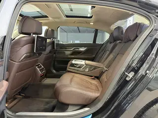 BMW 7 Series 2018 730Li Premium Class Excellence Set interior photo 12