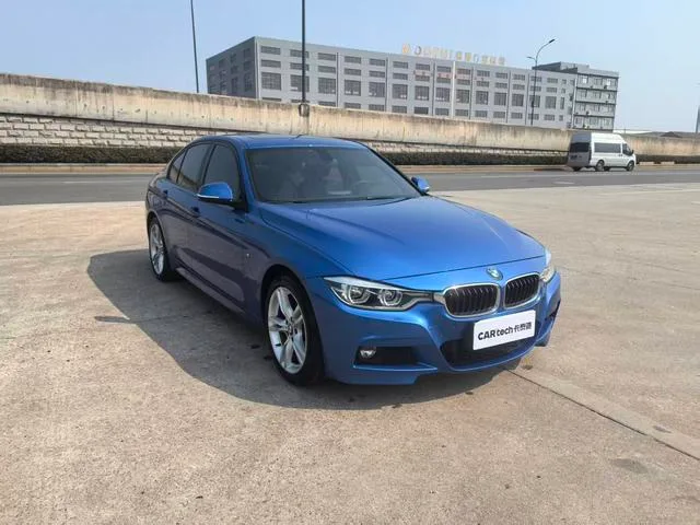 BMW 3 Series 2019 320i M Sports suit exterior photo 3