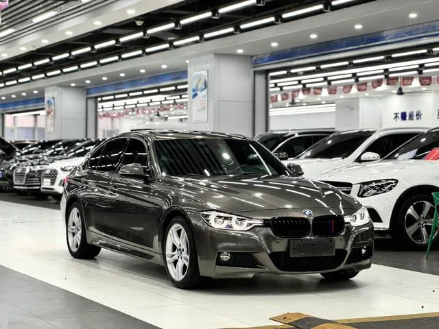 BMW 3 Series 2018 320i M Sports suit exterior photo 3