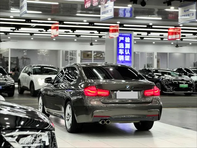 BMW 3 Series 2018 320i M Sports suit exterior photo 4