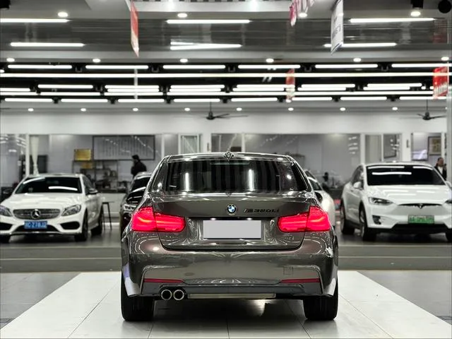 BMW 3 Series 2018 320i M Sports suit exterior photo 5