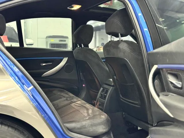 BMW 3 Series 2018 320i M Sports suit exterior photo 10