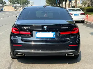 BMW 5 Series 2021 525Li Traje de lujo interior foto 10