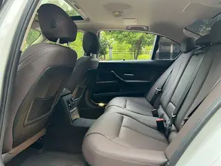 BMW 3 Series 2018 320Li Estilo de moda interior foto 12