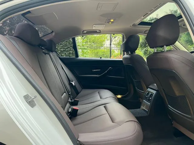 BMW 3 Series 2018 320Li Estilo de moda interior foto 13