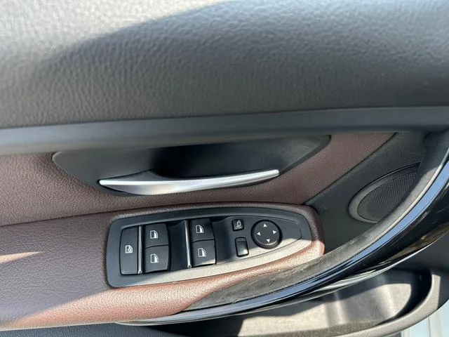 BMW 3 Series 2018 320Li Estilo de moda interior foto 15