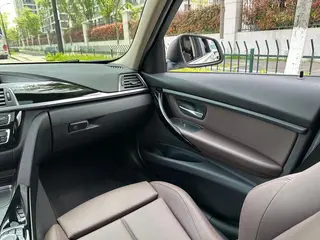BMW 3 Series 2018 320Li Estilo de moda interior foto 17