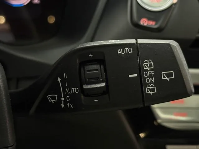 BMW X3 2020 xDrive25i M Sports suit interior photo 18