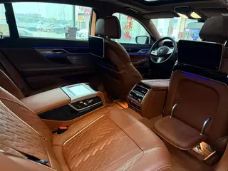 BMW 7 Series 2021 740Li xDrive Administrative M Sports suit interior photo 15