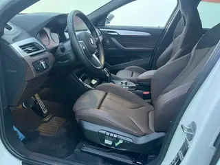 BMW X2 2022 xDrive25i Edición Yaoye interior foto 11