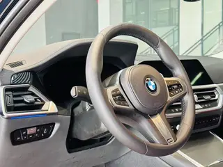 BMW 3 Series 2021 Restyling 325Li M Sports Night Suit interior photo 16