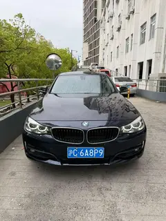 BMW 3 Series GT 2019 320i Fashionable exterior photo 2