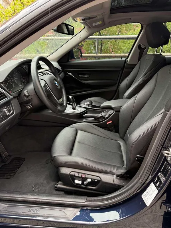BMW 3 Series GT 2019 320i Fashionable interior photo 14