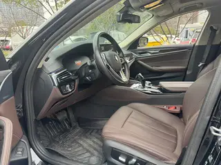 BMW 5 Series 2019 Mise à jour 525Li Ensemble de luxe intérieur photo 7