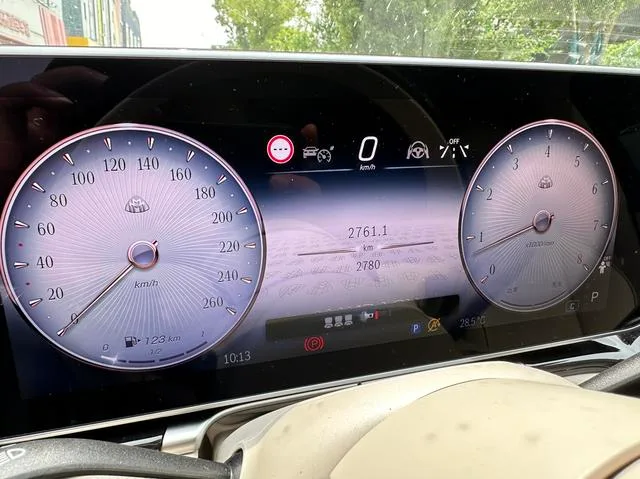 Mercedes-Benz Mercedes-Maybach S-Class 2025 Restyling S 480 4MATIC interior photo 11