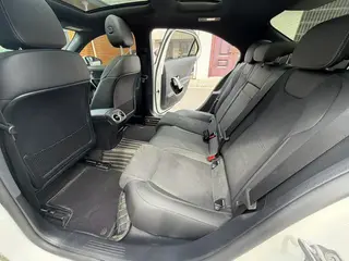 Mercedes-Benz A-Class 2022 A 200 L Versión dinámica de coche deportivo interior foto 13 Mercedes-Benz A-Class 2022 A 200 L Versión dinámica de coche deportivo interior foto 13