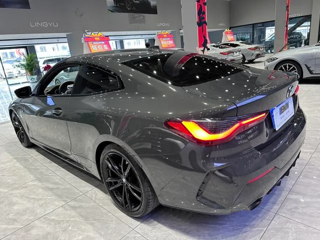 BMW 4 Series 2022 Mise à jour 425i M Set de nuit de sport extérieur photo 6