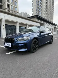 BMW 1 Series 2021 125i M Edición nocturna deportiva