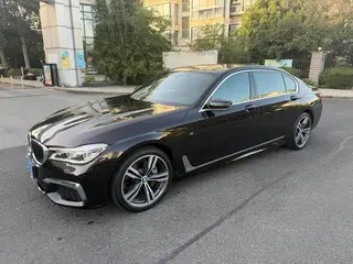 BMW 7 Series 2018 740Li xDrive Premium Class M Sports suit exterior photo 1