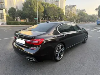 BMW 7 Series 2018 740Li xDrive Premium Class M Sports suit exterior photo 4