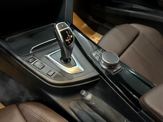 BMW 3 Series 2019 320Li M Ensemble de sport intérieur photo 16