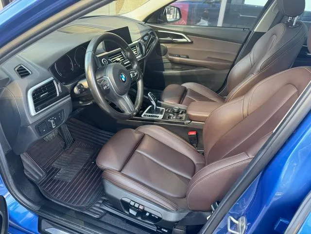 BMW 1 Series 2020 120i M Sports suit interior photo 7