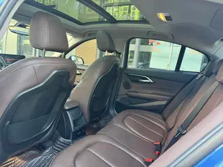 BMW 1 Series 2020 120i M Sports suit interior photo 8
