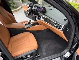 BMW 5 Series 2019 530Li xDrive M Sports suit exterior photo 6 BMW 5 Series 2019 530Li xDrive M Sports suit exterior photo 6