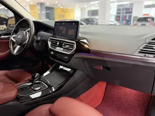 BMW X3 2022 xDrive25i M Sports suit interior photo 11 BMW X3 2022 xDrive25i M Sports suit interior photo 11