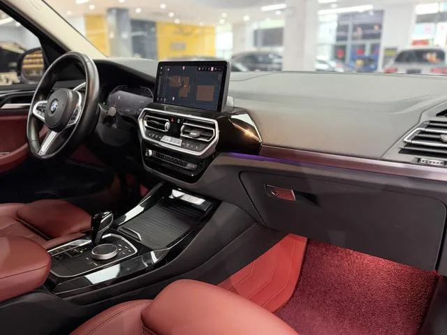 BMW X3 2022 xDrive25i M Sports suit interior photo 11 BMW X3 2022 xDrive25i M Sports suit interior photo 11