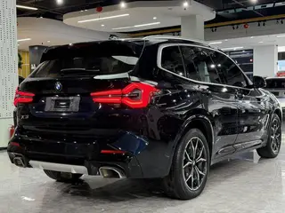 BMW X3 2022 xDrive25i M Sports suit interior photo 14 BMW X3 2022 xDrive25i M Sports suit interior photo 14