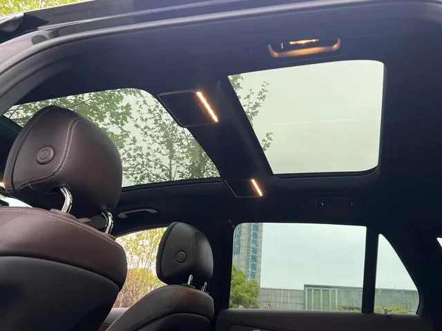 Mercedes-Benz GLC 2022 GLC 300 L 4MATIC Dinámico interior foto 15