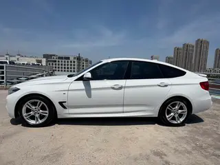 BMW 3 Series GT 2018 320i M Sportif extérieur photo 3 BMW 3 Series GT 2018 320i M Sportif extérieur photo 3