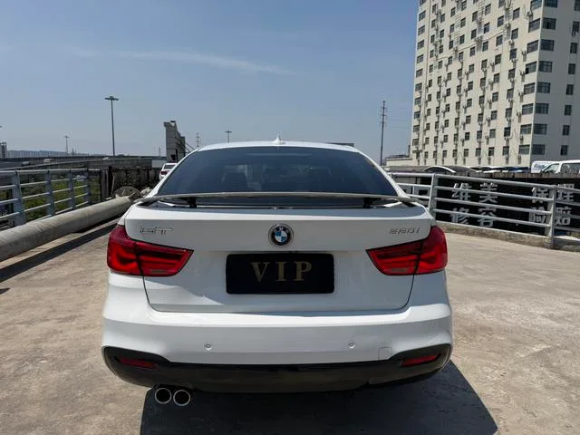 BMW 3 Series GT 2018 320i M Sportif extérieur photo 7 BMW 3 Series GT 2018 320i M Sportif extérieur photo 7