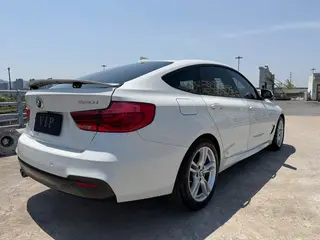 BMW 3 Series GT 2018 320i M Sportif extérieur photo 8 BMW 3 Series GT 2018 320i M Sportif extérieur photo 8
