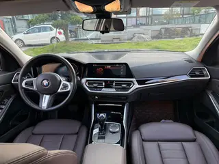 BMW 3 Series 2020 320Li M Sports suit interior photo 14