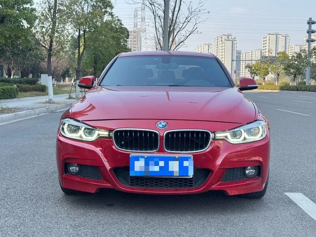 BMW 3 Series 2019 320i M Ensemble de sport extérieur photo 2 BMW 3 Series 2019 320i M Ensemble de sport extérieur photo 2