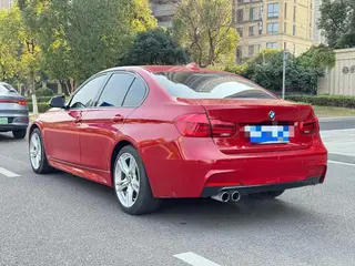 BMW 3 Series 2019 320i M Ensemble de sport intérieur photo 7 BMW 3 Series 2019 320i M Ensemble de sport intérieur photo 7