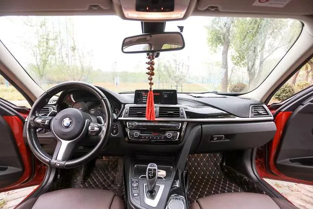 BMW 3 Series 2019 320Li M Traje de lujo interior foto 6 BMW 3 Series 2019 320Li M Traje de lujo interior foto 6