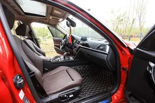 BMW 3 Series 2019 320Li M Traje de lujo interior foto 7 BMW 3 Series 2019 320Li M Traje de lujo interior foto 7