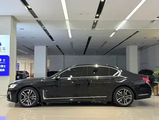 BMW 7 Series 2019 Restyling 730Li M Sports suit exterior photo 8 BMW 7 Series 2019 Restyling 730Li M Sports suit exterior photo 8
