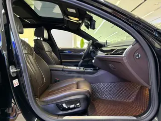BMW 7 Series 2019 Restyling 730Li M Sports suit interior photo 13 BMW 7 Series 2019 Restyling 730Li M Sports suit interior photo 13