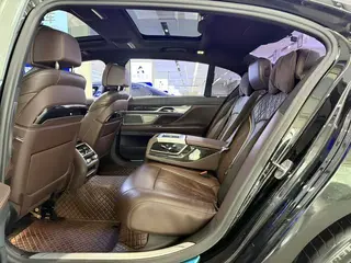 BMW 7 Series 2019 Restyling 730Li M Sports suit interior photo 17 BMW 7 Series 2019 Restyling 730Li M Sports suit interior photo 17