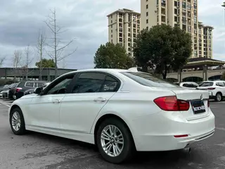 BMW 3 Series 2013 320Li Fashionable interior photo 12