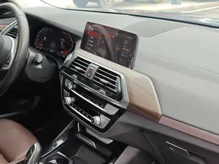 BMW X3 2020 xDrive28i M Sports suit interior photo 17