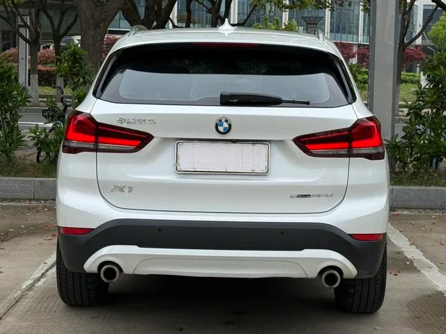 BMW X1 2022 sDrive25Li Leader extérieur photo 4 BMW X1 2022 sDrive25Li Leader extérieur photo 4