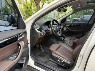 BMW X1 2022 sDrive25Li Leader extérieur photo 6 BMW X1 2022 sDrive25Li Leader extérieur photo 6