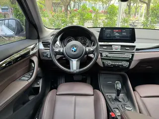 BMW X1 2022 sDrive25Li Leader extérieur photo 9 BMW X1 2022 sDrive25Li Leader extérieur photo 9