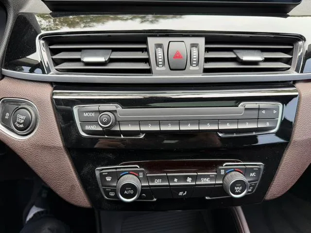 BMW X1 2022 sDrive25Li Leader intérieur photo 17 BMW X1 2022 sDrive25Li Leader intérieur photo 17
