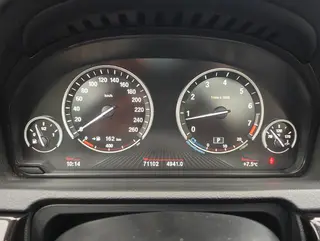 BMW 5 Series GT 2015 528i Líder interior foto 11 BMW 5 Series GT 2015 528i Líder interior foto 11